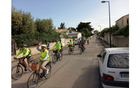 Sortie en vélo pour encadrer des enfants et des handicapés